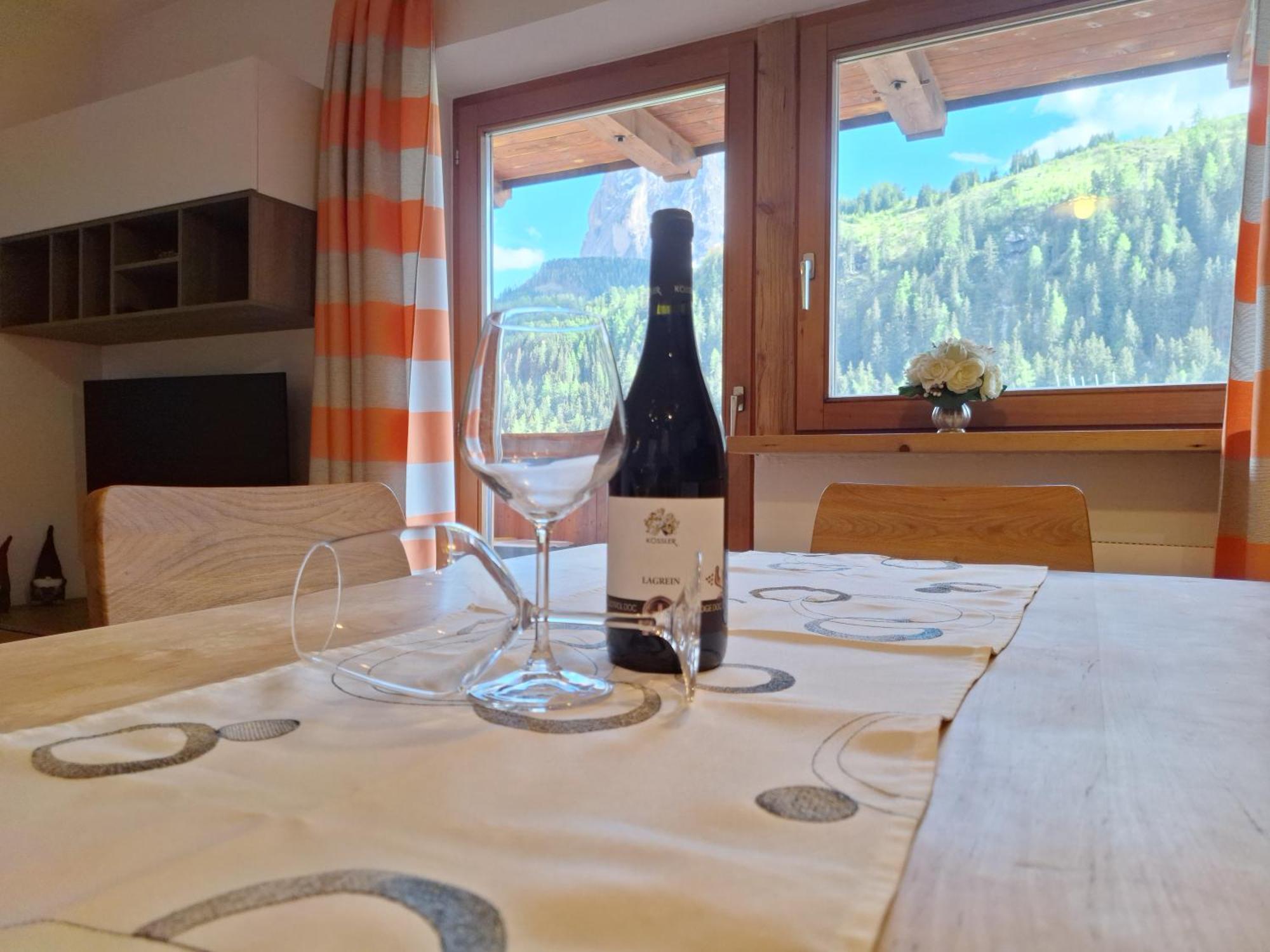 Apartments Insam Santa Cristina Val Gardena Екстериор снимка