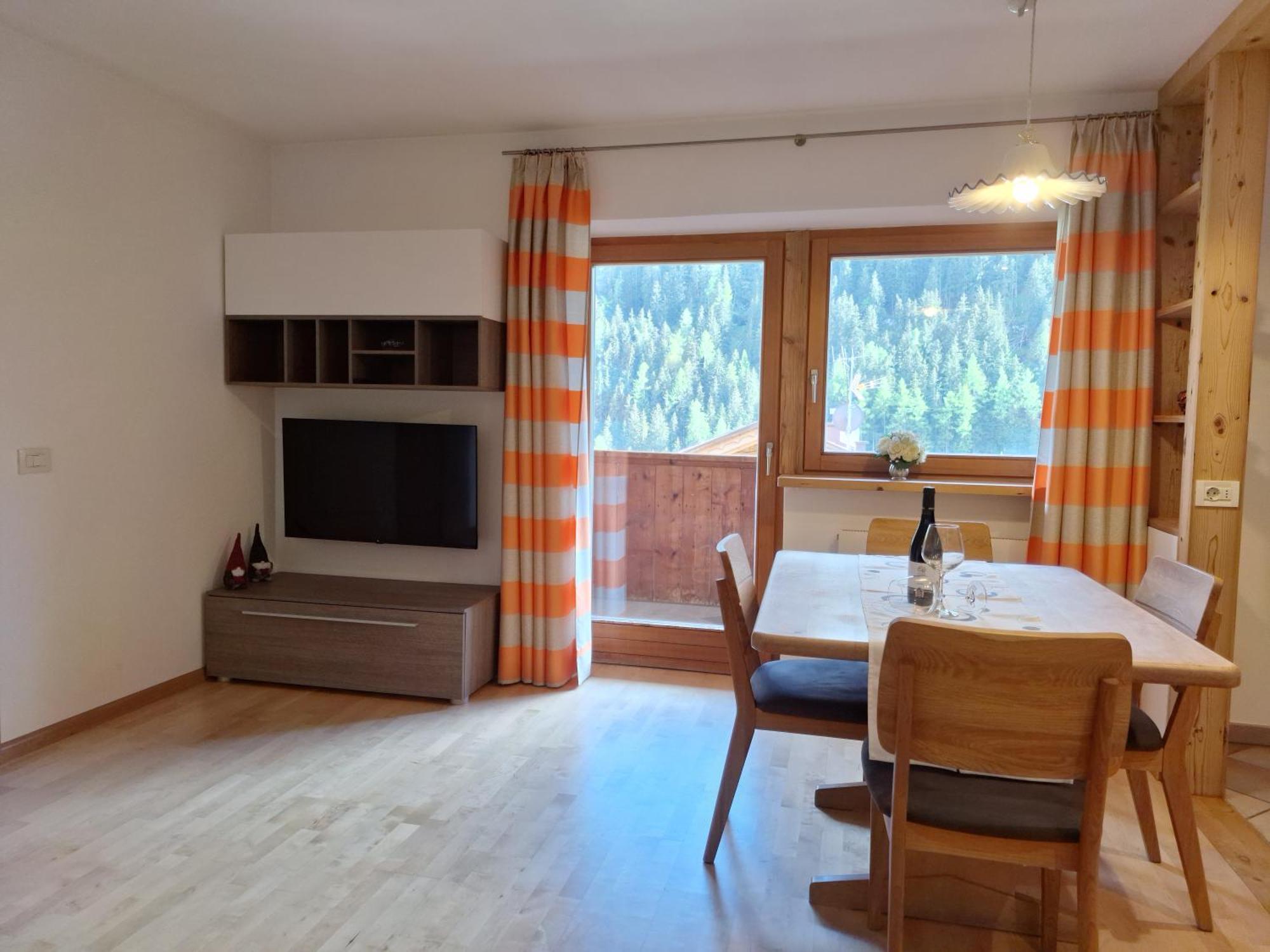 Apartments Insam Santa Cristina Val Gardena Екстериор снимка