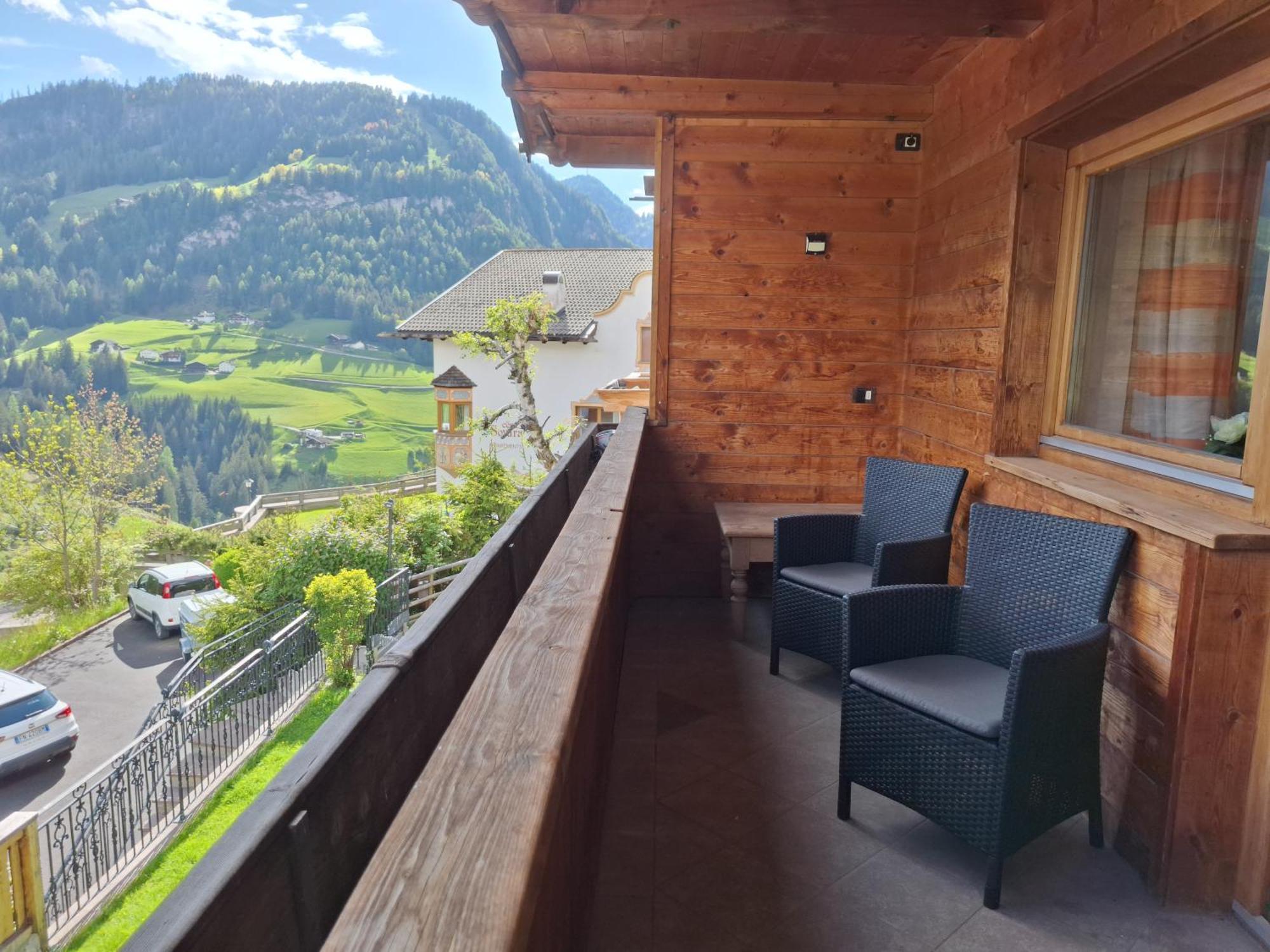 Apartments Insam Santa Cristina Val Gardena Екстериор снимка